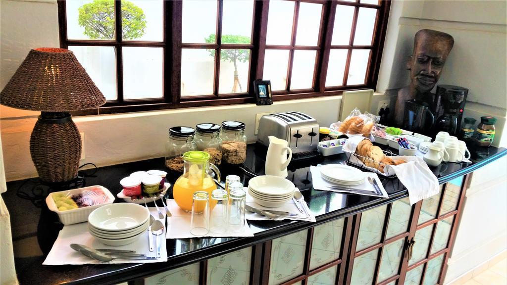The Baobab Villa Midrand Eksteriør bilde