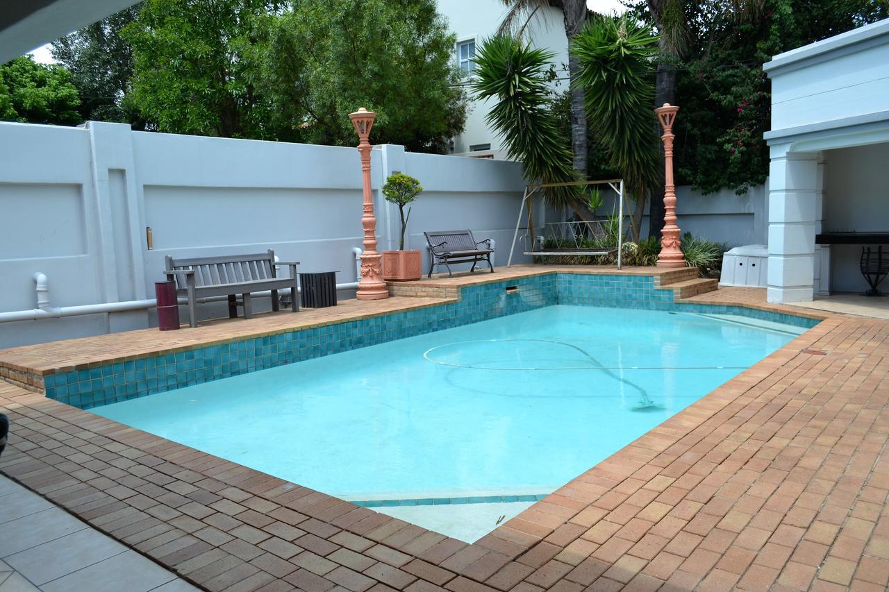 The Baobab Villa Midrand Eksteriør bilde