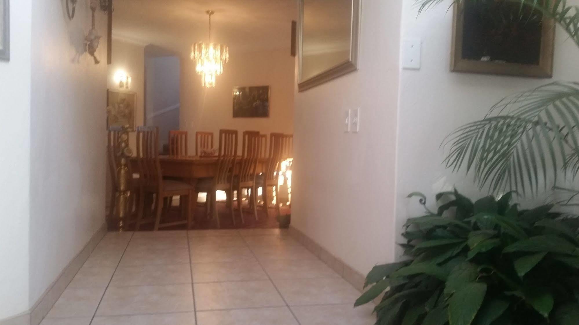 The Baobab Villa Midrand Eksteriør bilde