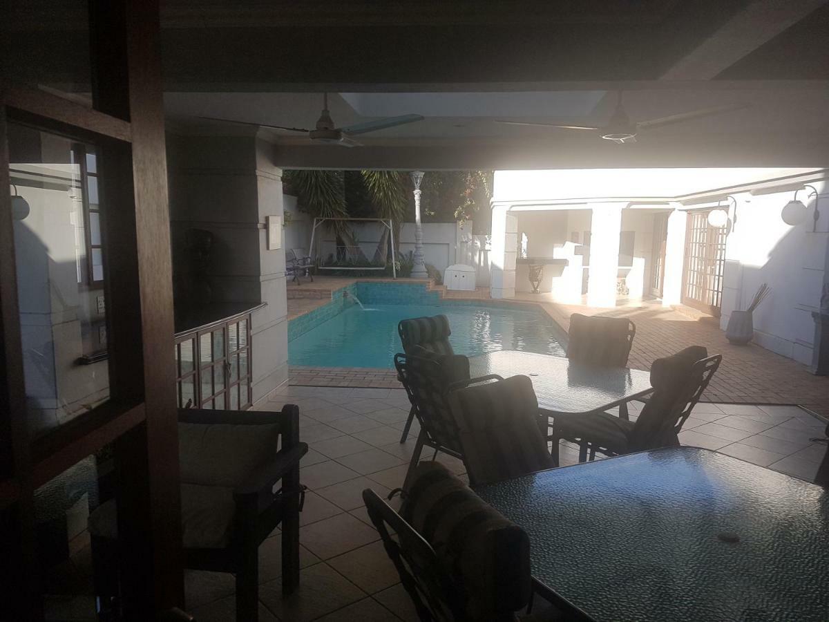 The Baobab Villa Midrand Eksteriør bilde